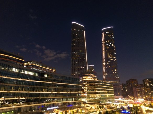Contemporary Apartments at OR-101 Istanbul